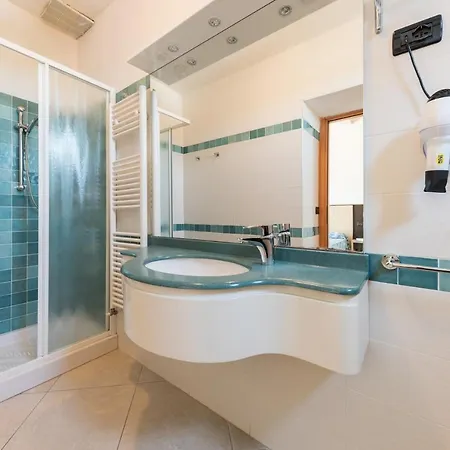 Renadoro Aparthotel 3*