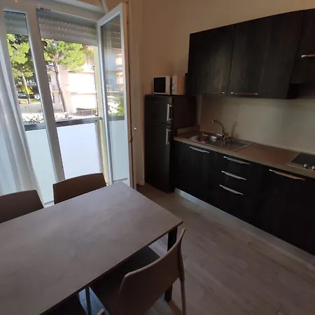 Renadoro アパートホテル 3*