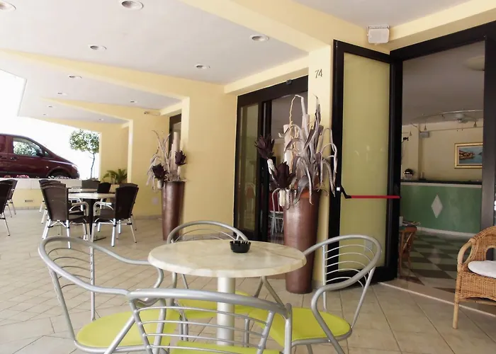 Renadoro Lägenhetshotell 3*